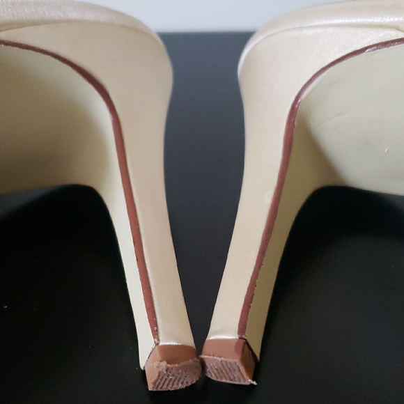 Caparros Cream Mesh Flower Beaded 3.5" Heel Slingback Pumps - Picture 7 of 14